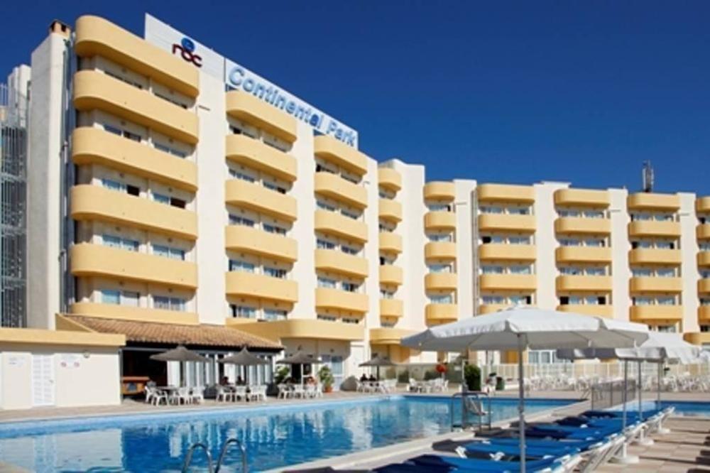 Aluasun Continental Park Hotel & Apartments Playa de Muro  Ngoại thất bức ảnh