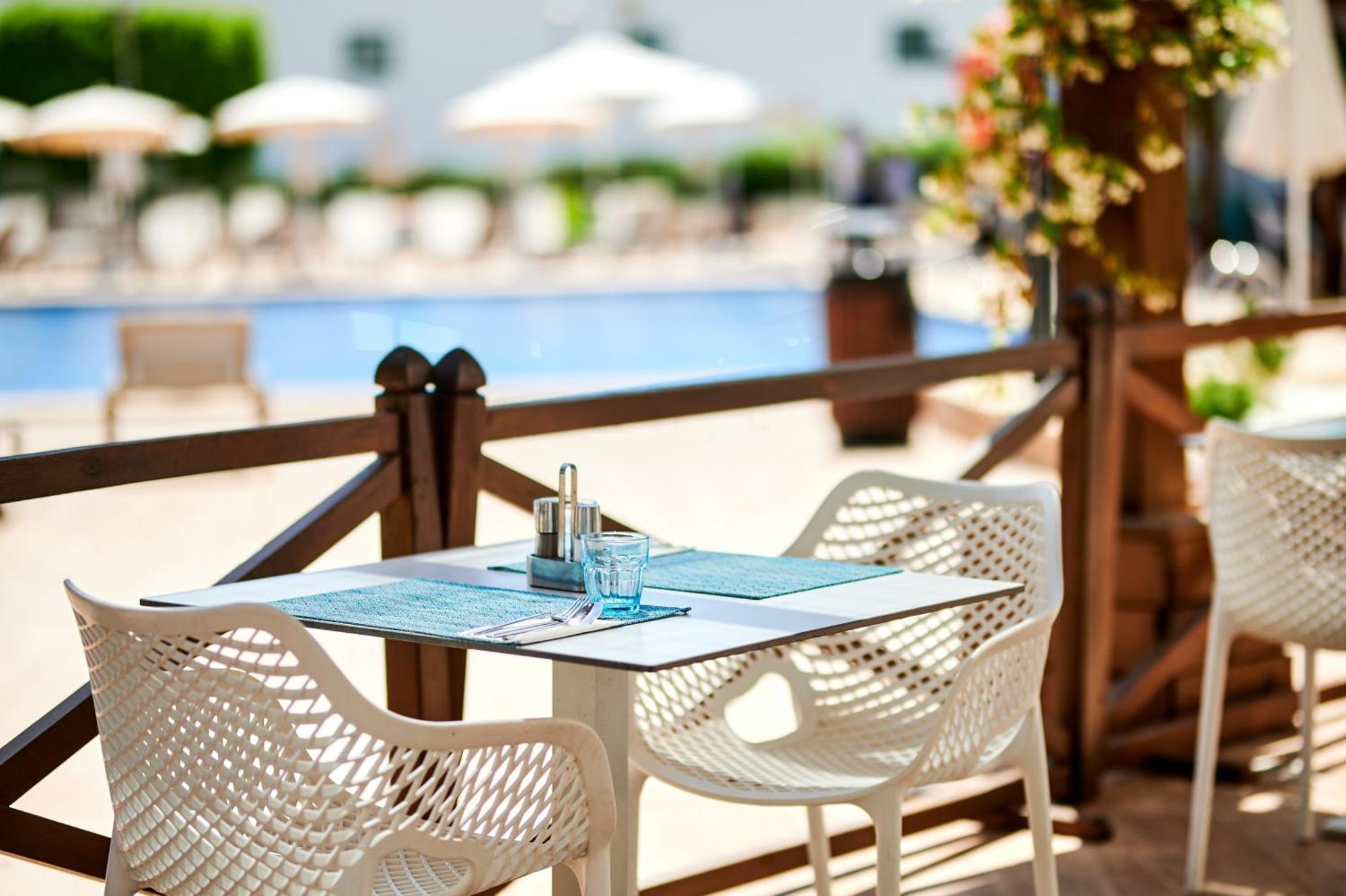 Aluasun Continental Park Hotel & Apartments Playa de Muro  Ngoại thất bức ảnh