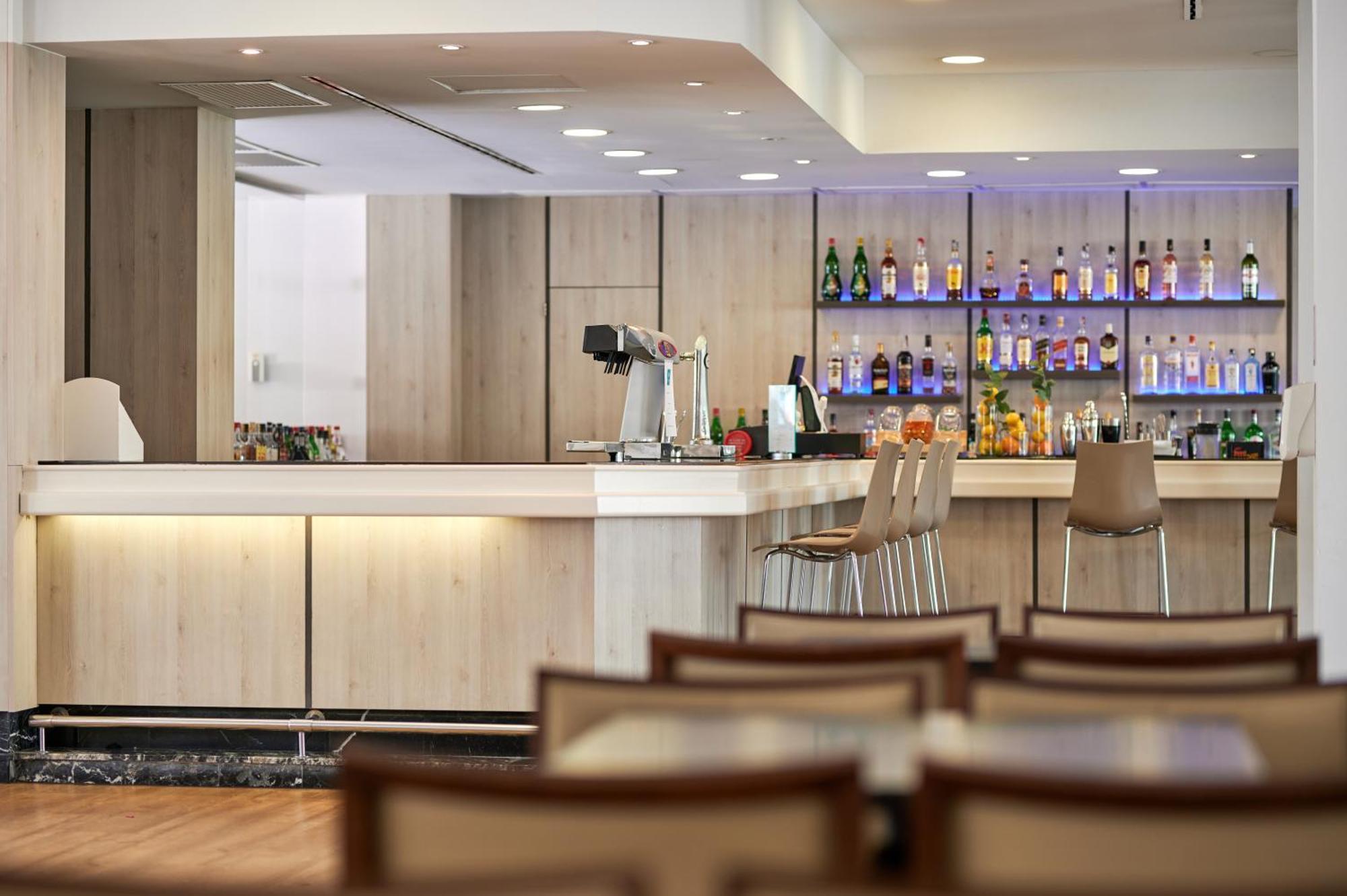 Aluasun Continental Park Hotel & Apartments Playa de Muro  Ngoại thất bức ảnh