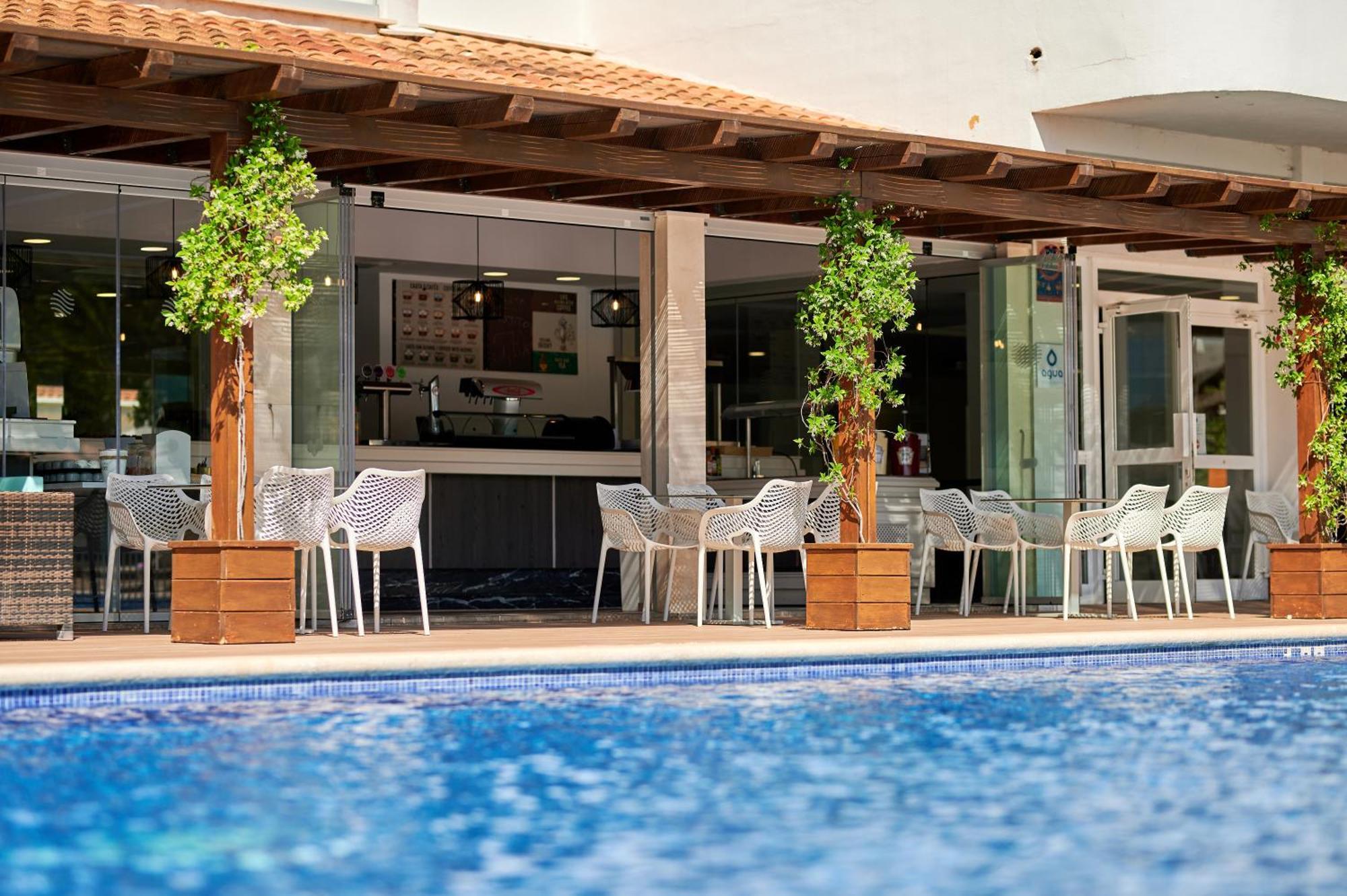 Aluasun Continental Park Hotel & Apartments Playa de Muro  Ngoại thất bức ảnh