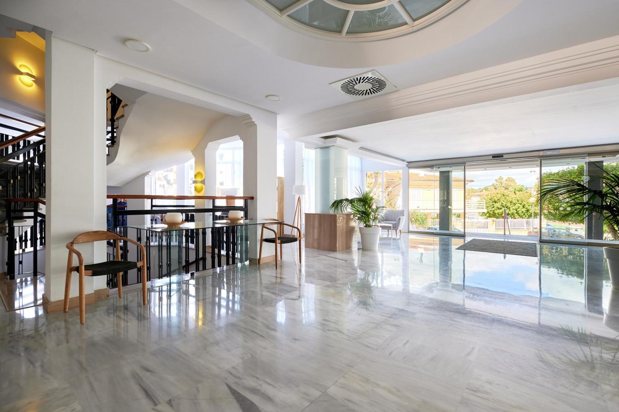 Aluasun Continental Park Hotel & Apartments Playa de Muro  Ngoại thất bức ảnh