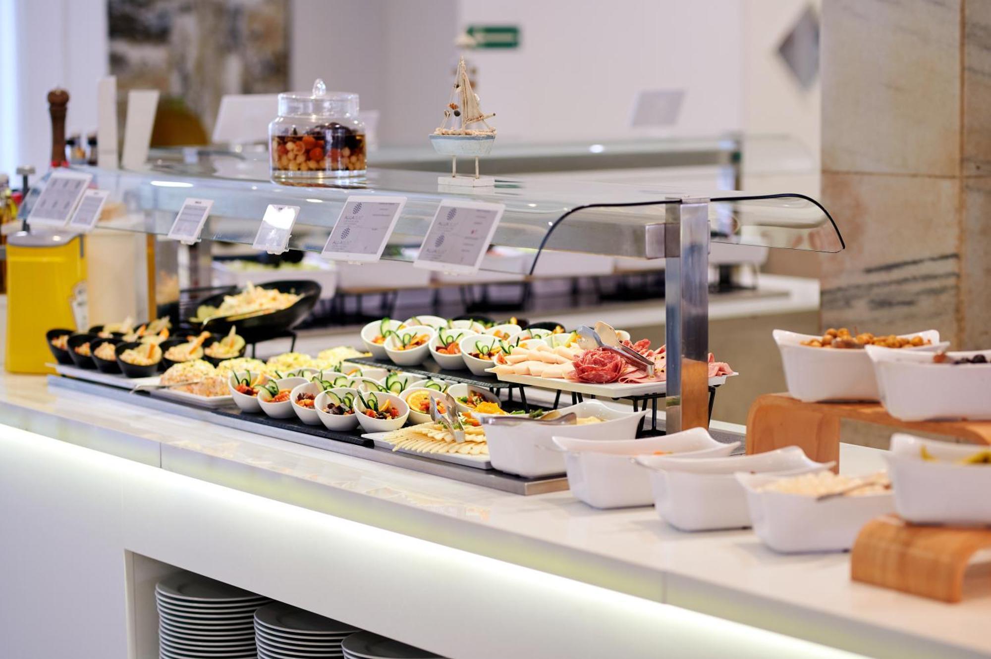 Aluasun Continental Park Hotel & Apartments Playa de Muro  Ngoại thất bức ảnh