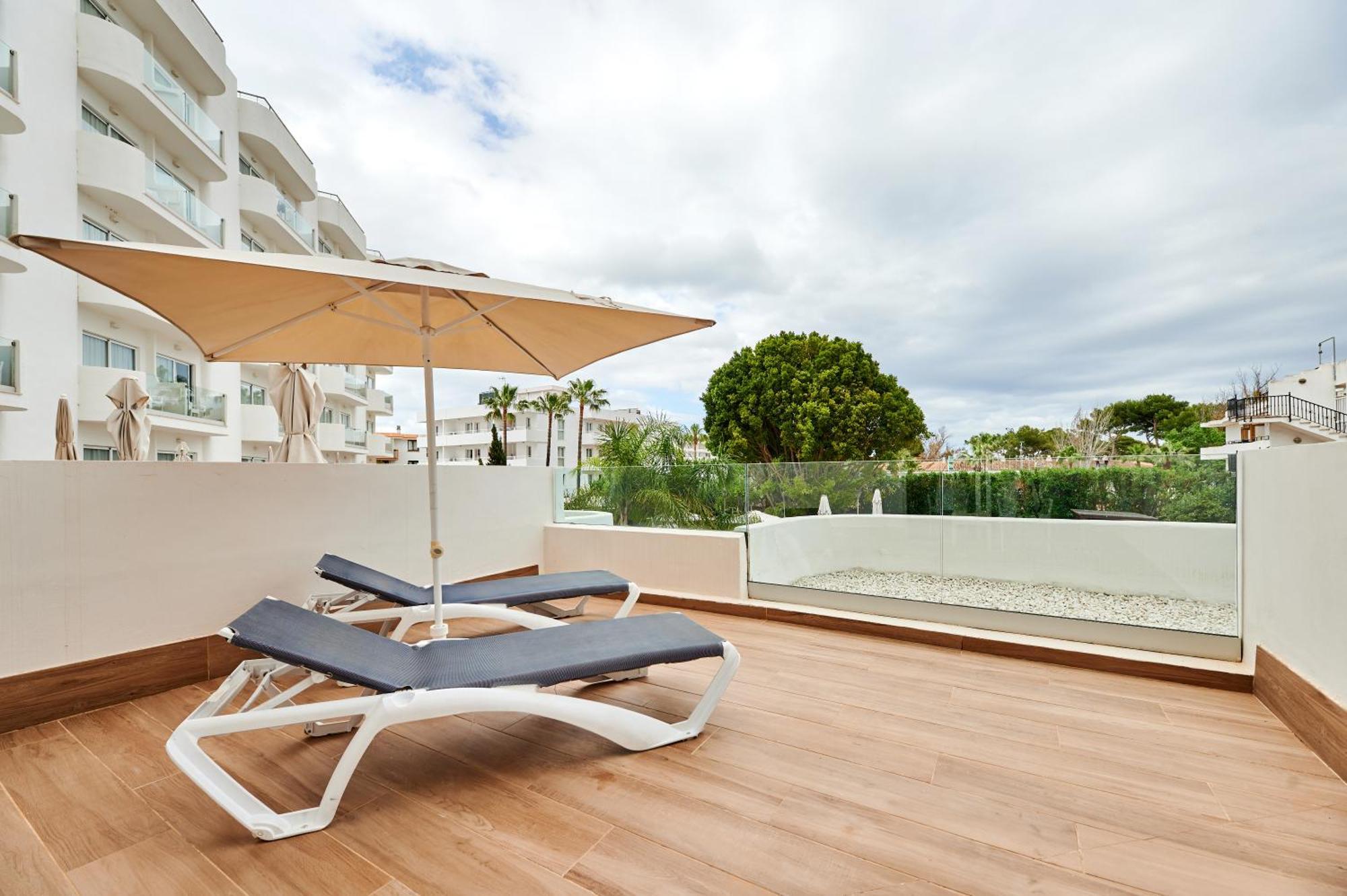 Aluasun Continental Park Hotel & Apartments Playa de Muro  Ngoại thất bức ảnh